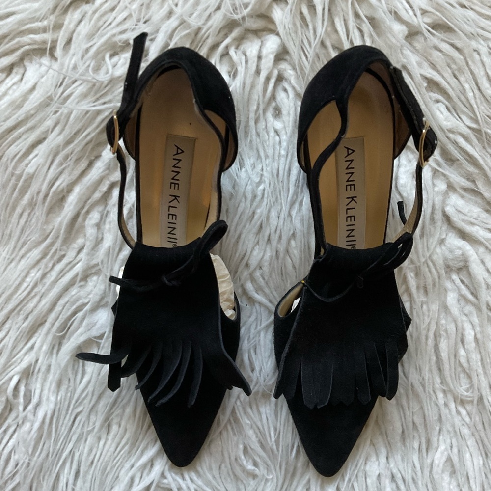 Anne Klein Vintage Black Suede Leather Fringe Tassel Pointed Toe Heels Size 7N - Picture 3 of 11